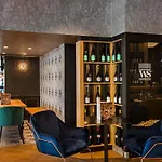 Mercure Korona