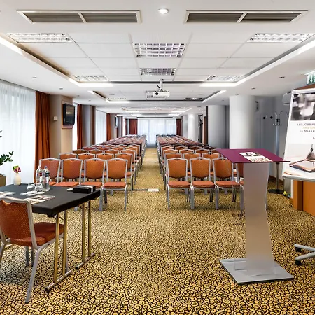 メルキュール コロナ ホテル 4*