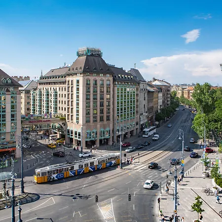 メルキュール コロナ ホテル 4*