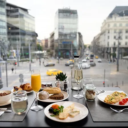 メルキュール コロナ