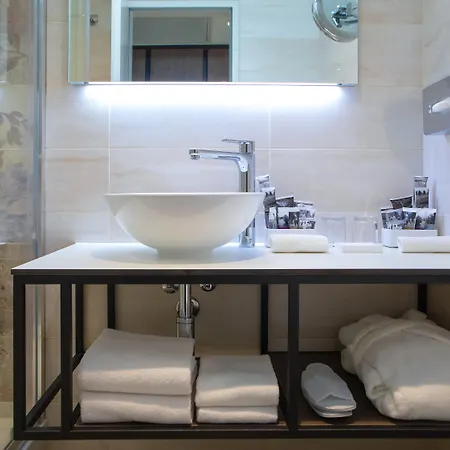 Mercure Korona Ξενοδοχείο