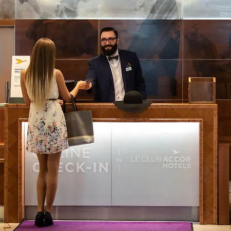 Mercure Korona Hotel 4*