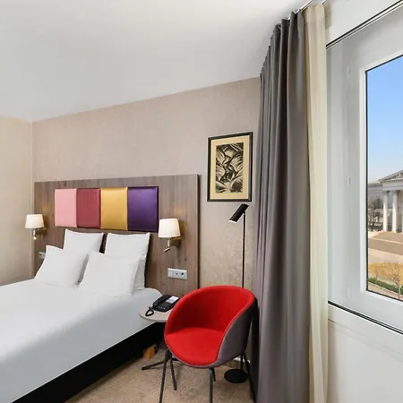 Mercure Korona Ξενοδοχείο 4*