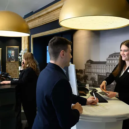 Mercure Korona 4*